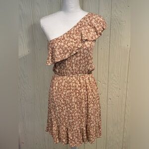 Gilli Tessa Tan One-Shoulder Ruffle Floral Dress Size Large